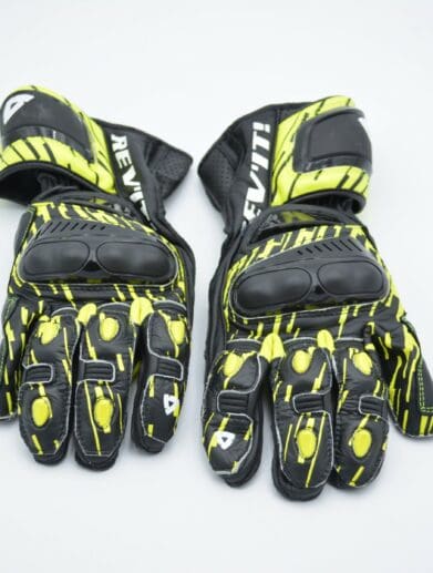 REVIT Quantum 2 glove review