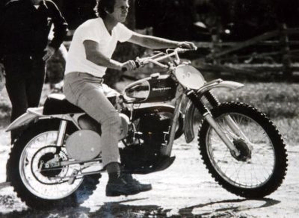 A side view of Steve McQueen on the iconic 1971 Husqvarna 400 Cross, used by Steve McQueen in the movie hit, On Any Sunday