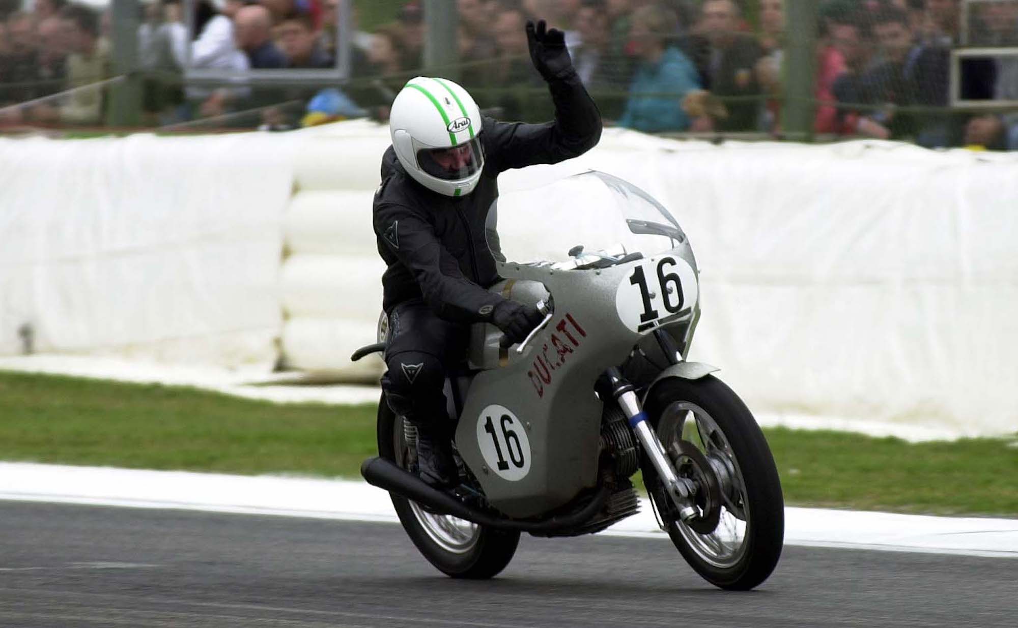 Paul Smart racing for Ducati back in 1972 when he won the Imola 200 for Ducati