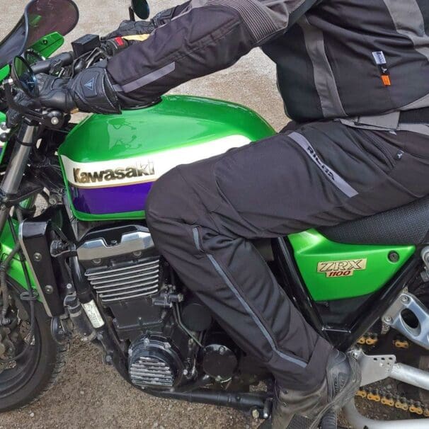Review Richa Softshell Mesh WP Pants
