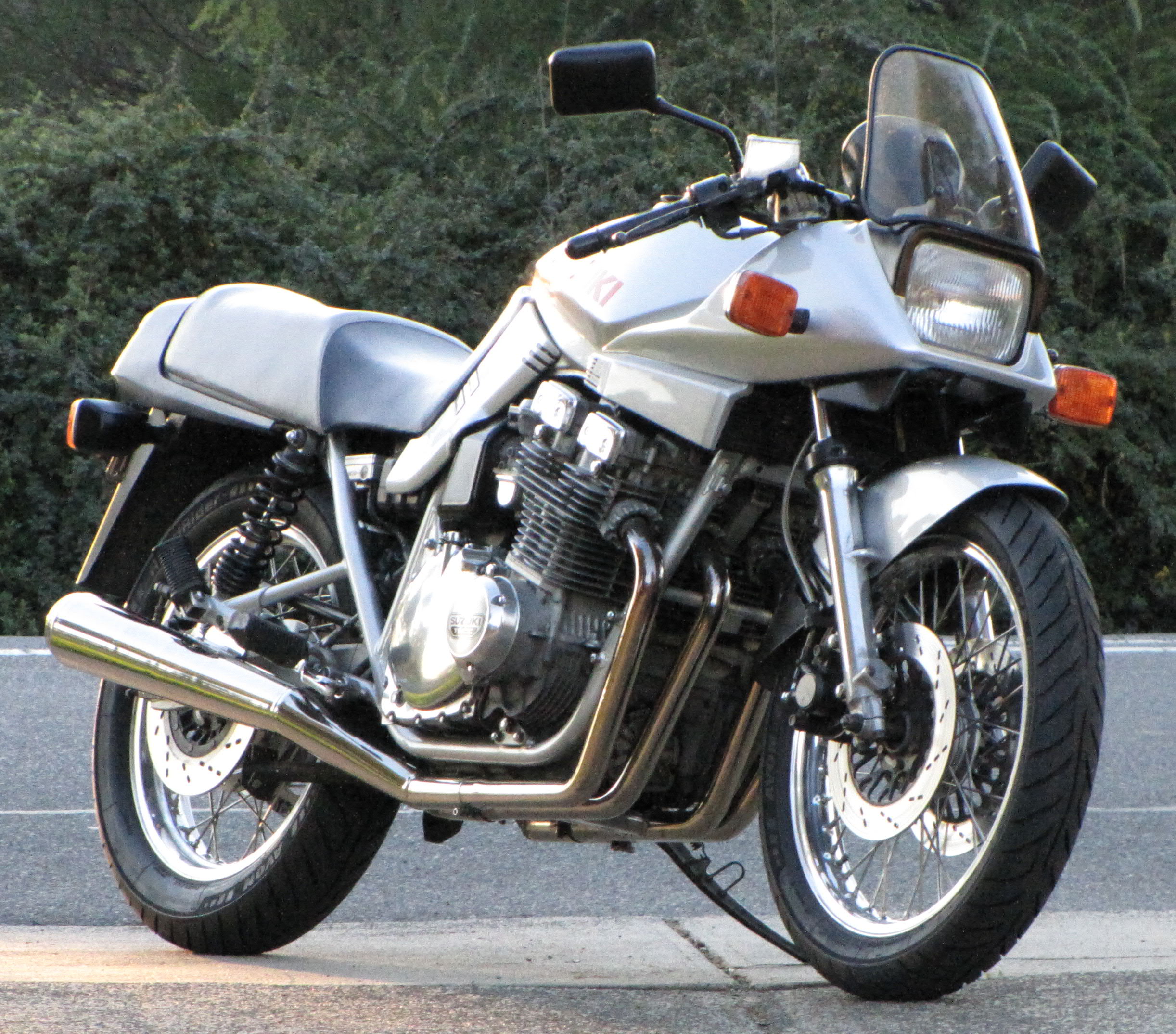 A side view of a 1987 Suzuki Katana 1100