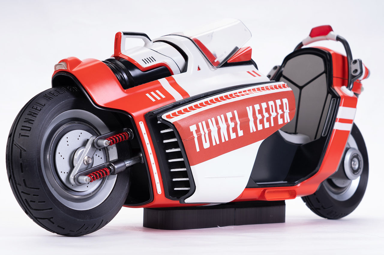 A side view of the Tunnel Keeper - a two-wheeled firefighting motorcycle designed by Syu Wei Chen