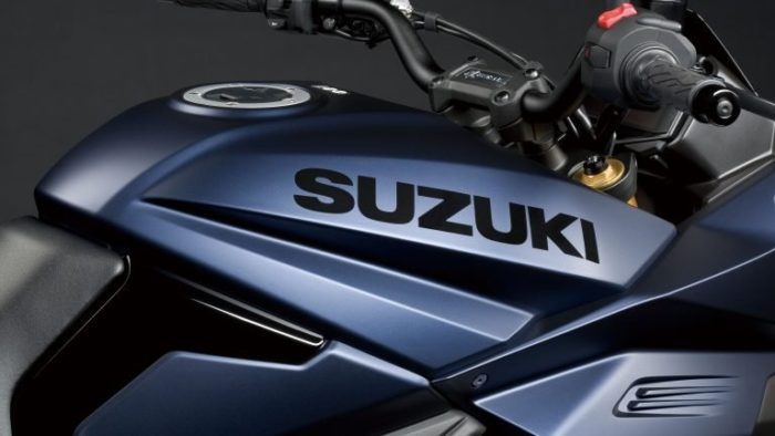 Suzuki Katana 2022: close-up of side fairing