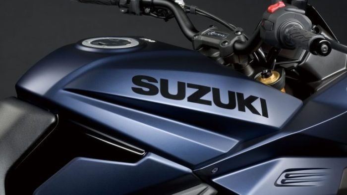 Suzuki Katana 2022: close-up of side fairing Suzuki Katana 2022: close-up of side fairing