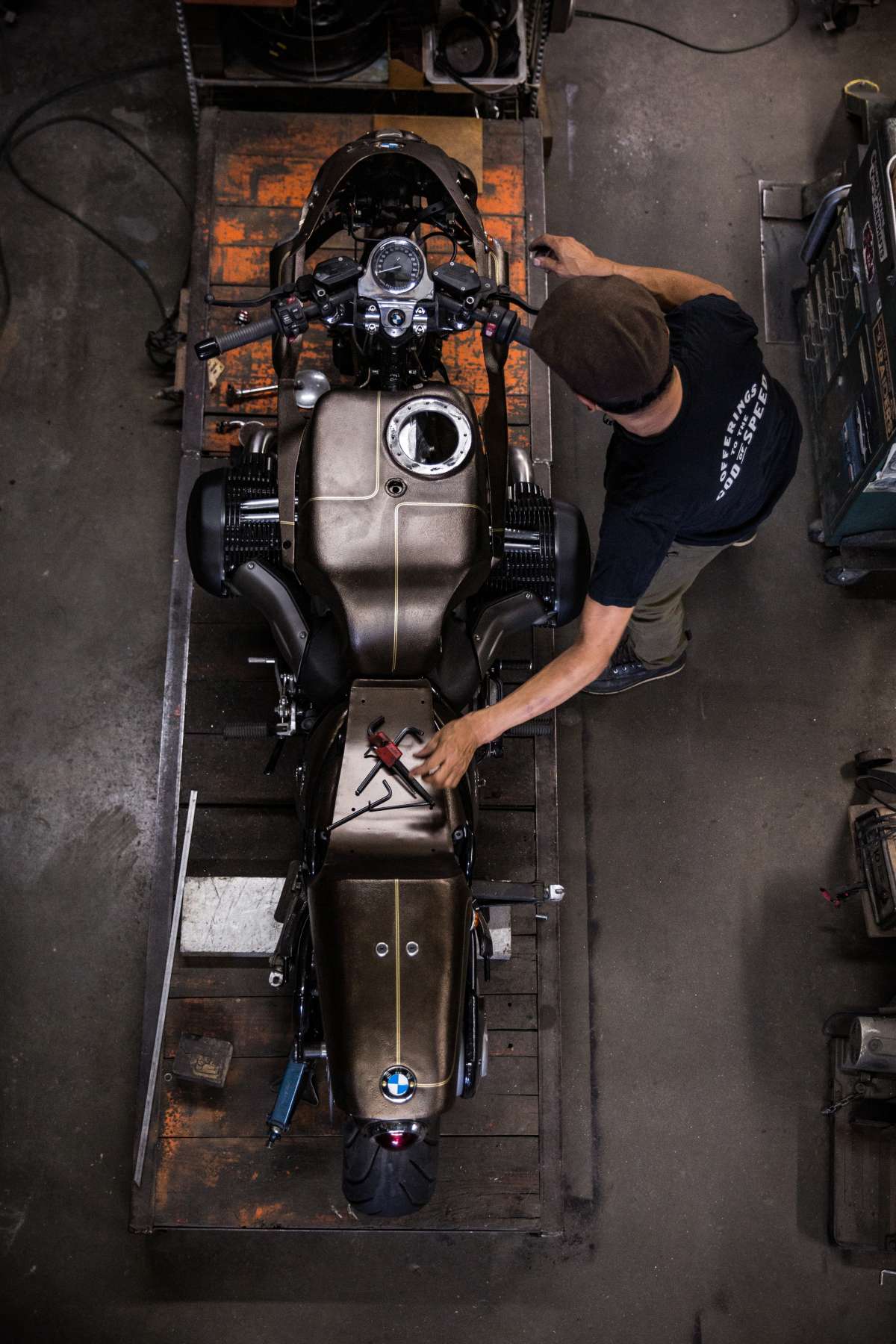 "The Wal" - a BMW Motorrad R 18 hand-built by artist and customizer, Shinya Kimura for BMW's SoulFuel series. This is the third bike in that series.