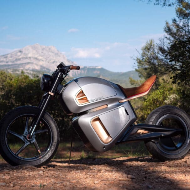 A view of the world's first hybrid electric motorcycle, available from NAWA and debuting as an electric motorbike concept for 2021 EICMA: Press release media, side view