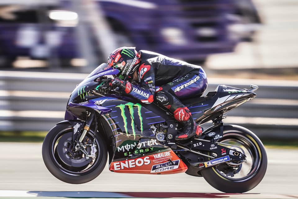 A view of Fabio Quatararo riding his bike at a MotoGP event