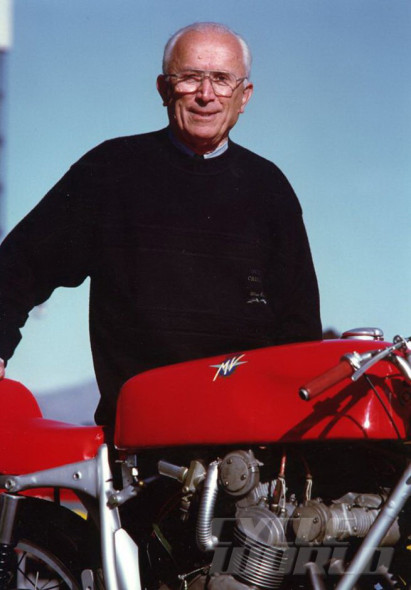 Arturo Magni next to an MV Agusta machine