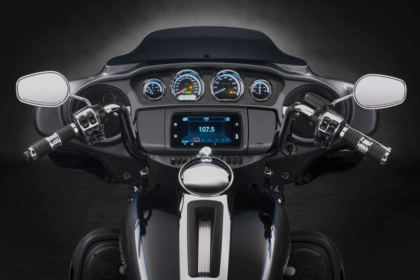 This Device Brings Android Auto and CarPlay to Any Motorcycle -  autoevolution