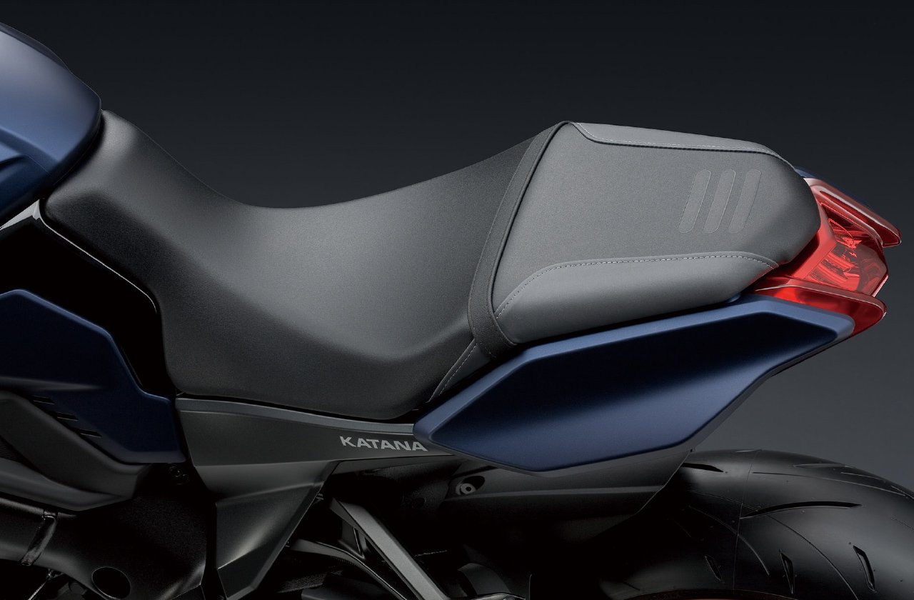 Suzuki Katana 2022: close-up of seat Suzuki Katana 2022: close-up of seat