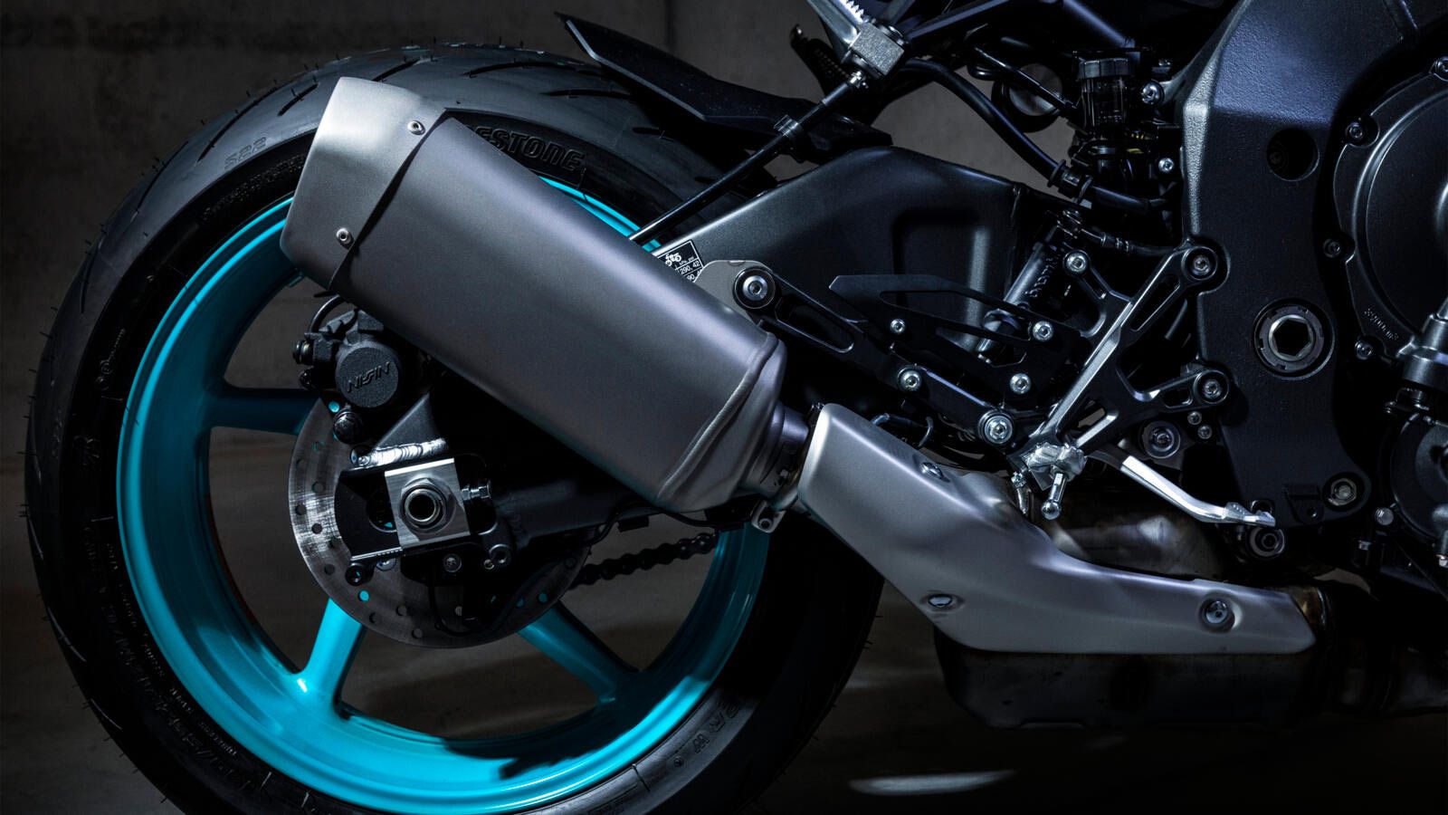 2022 Yamaha MT-10 - exhaust