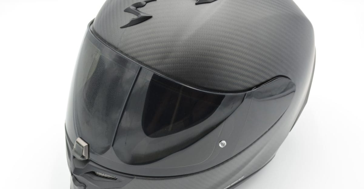 REVIEW] Scorpion EXO-R1 Air Carbon