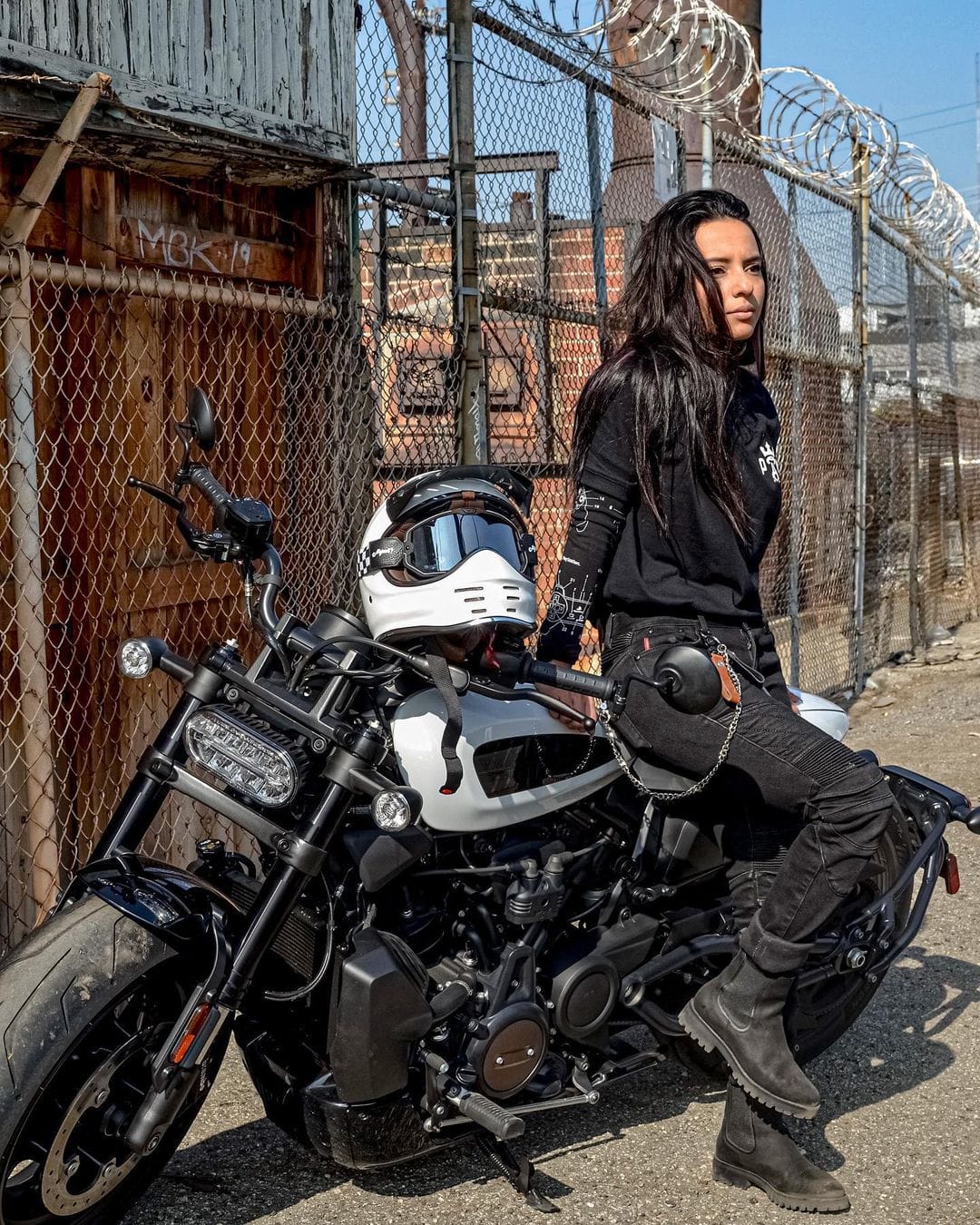 A Moto Gal