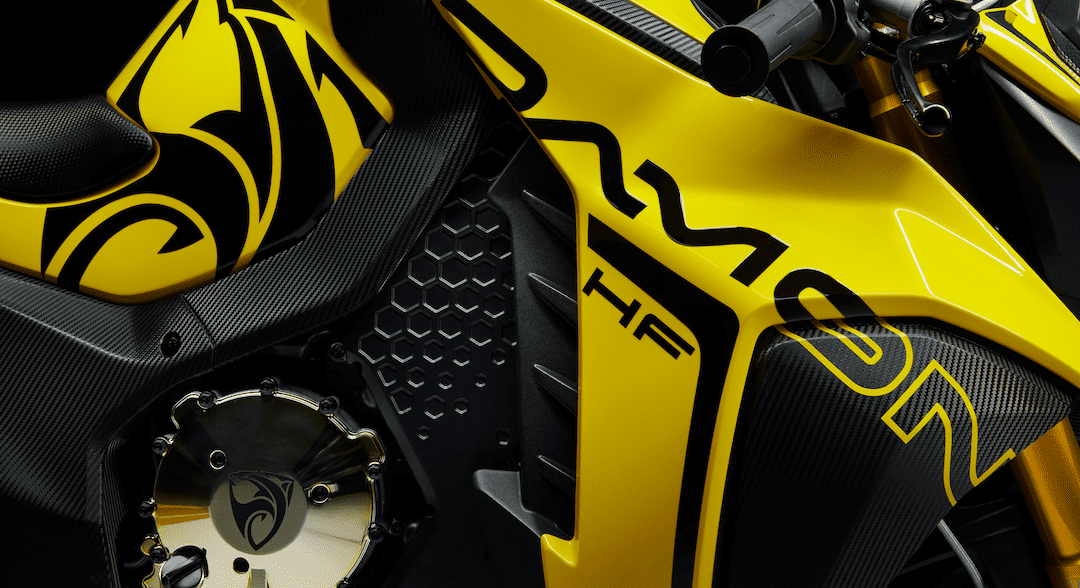 A view of the new Damon HyperFighter Colossus - complete with the black decals and bumblebee-yellow aesthetic