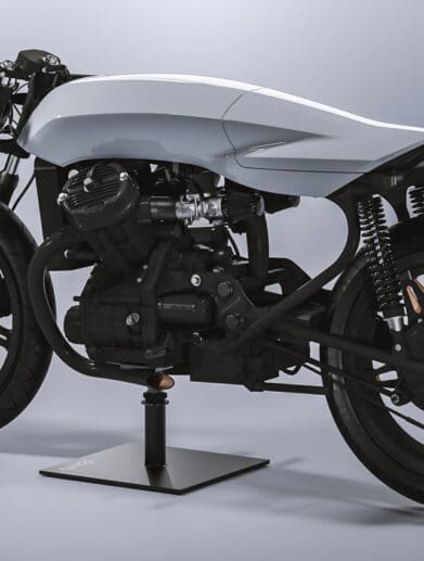 a rebuilt 1997 Honda CX500 christened ‘the Biancaneve,’ or ‘Snow White’, courtesy of Dotto Creations