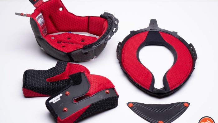 Foam pieces inside Race-R Pro GP Spoiler Lorenzo Winter Test Edition Helmet Foam pieces inside Race-R Pro GP Spoiler Lorenzo Winter Test Edition Helmet