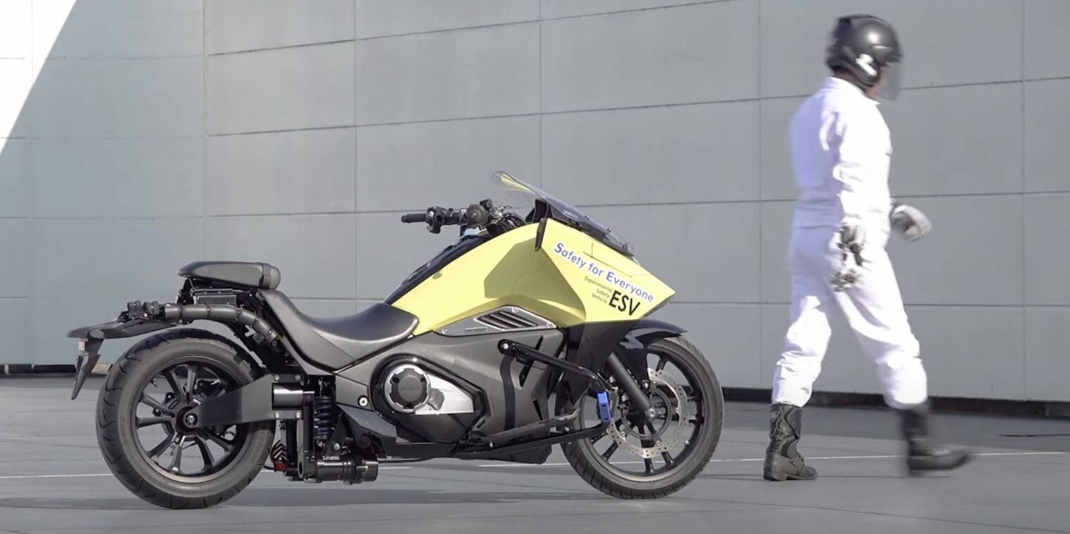Honda’s SelfBalancing Motorcycle is an Experimental Safety Vehicle webBikeWorld