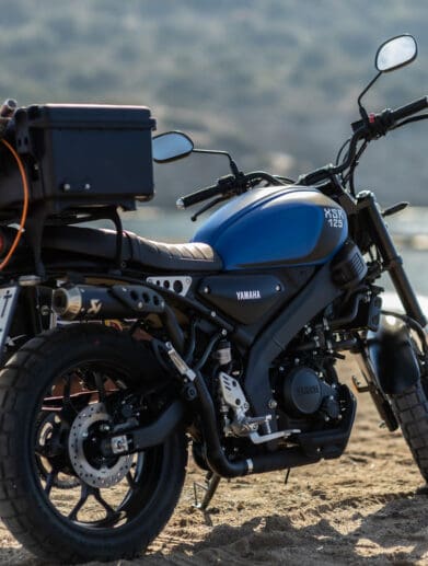 A side view of the Yamaha XZR125 motorcycle