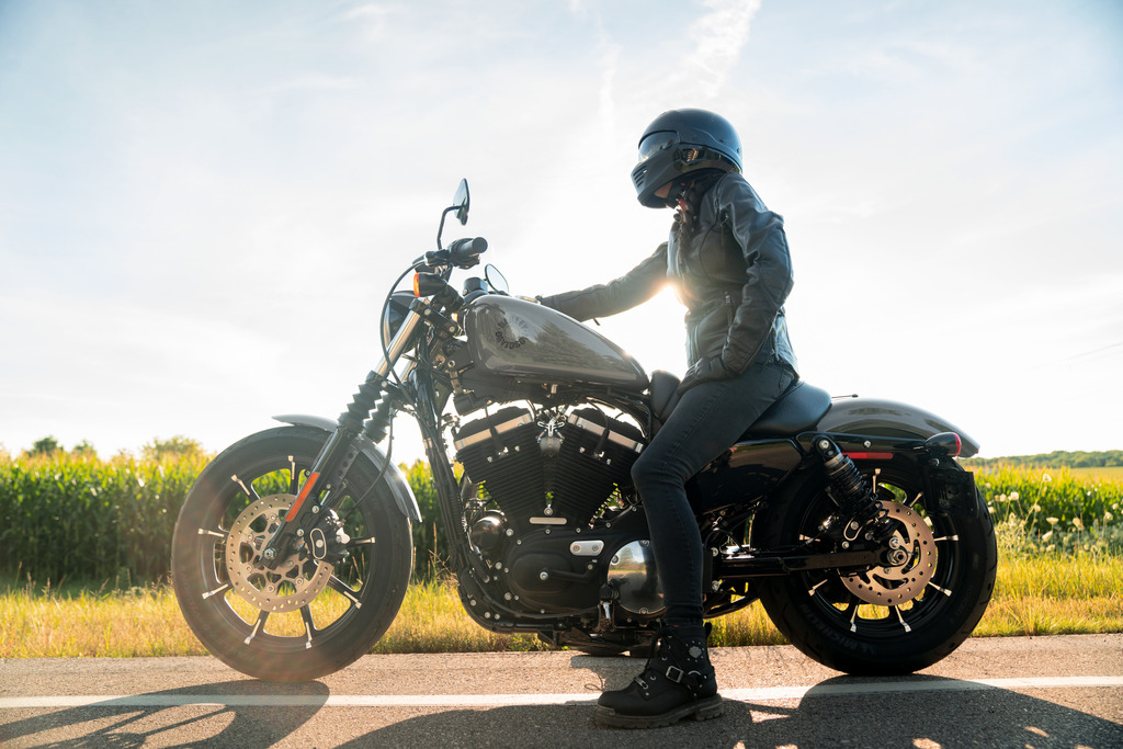 2022 Harley Davidson Iron 883 in Gunship Gray beauty shot on the road