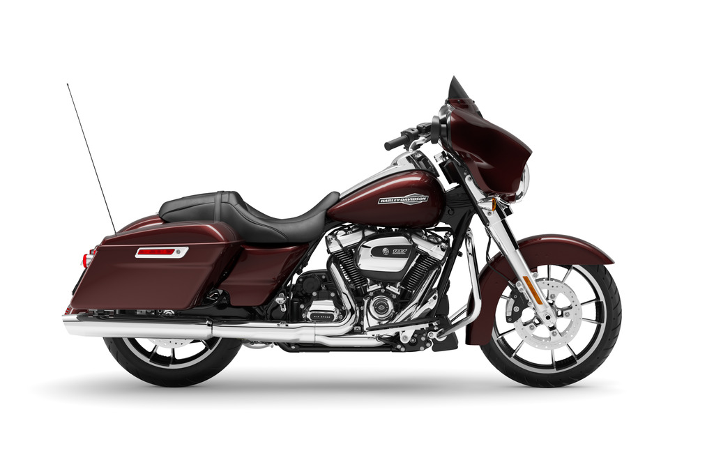 2022 Harley Davidson Street Glide in Midnight Crimson