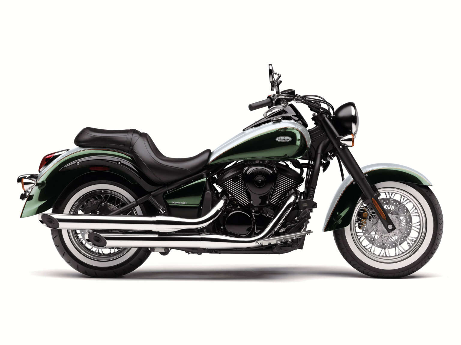 2022 Kawasaki Vulcan 900 Classic