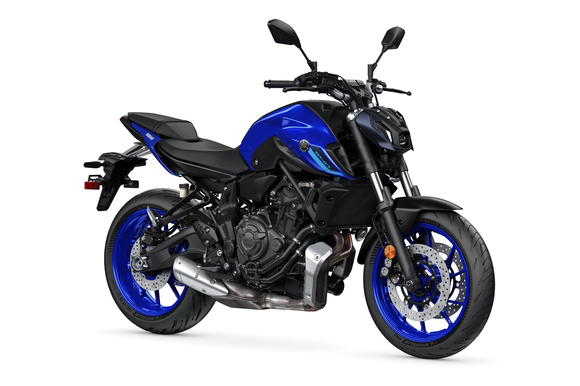 2022 Yamaha MT-07 in Team Yamaha Blue Studio Glamour Shot