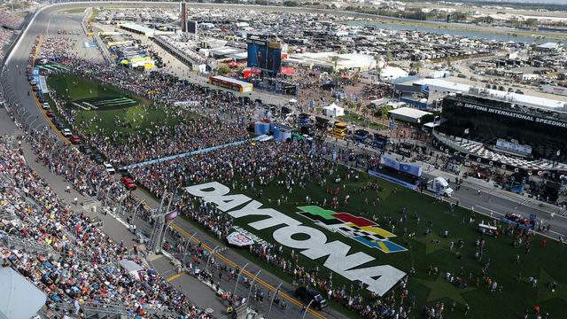 A view of sidecar racing which will soon be ready at Daytona speedway