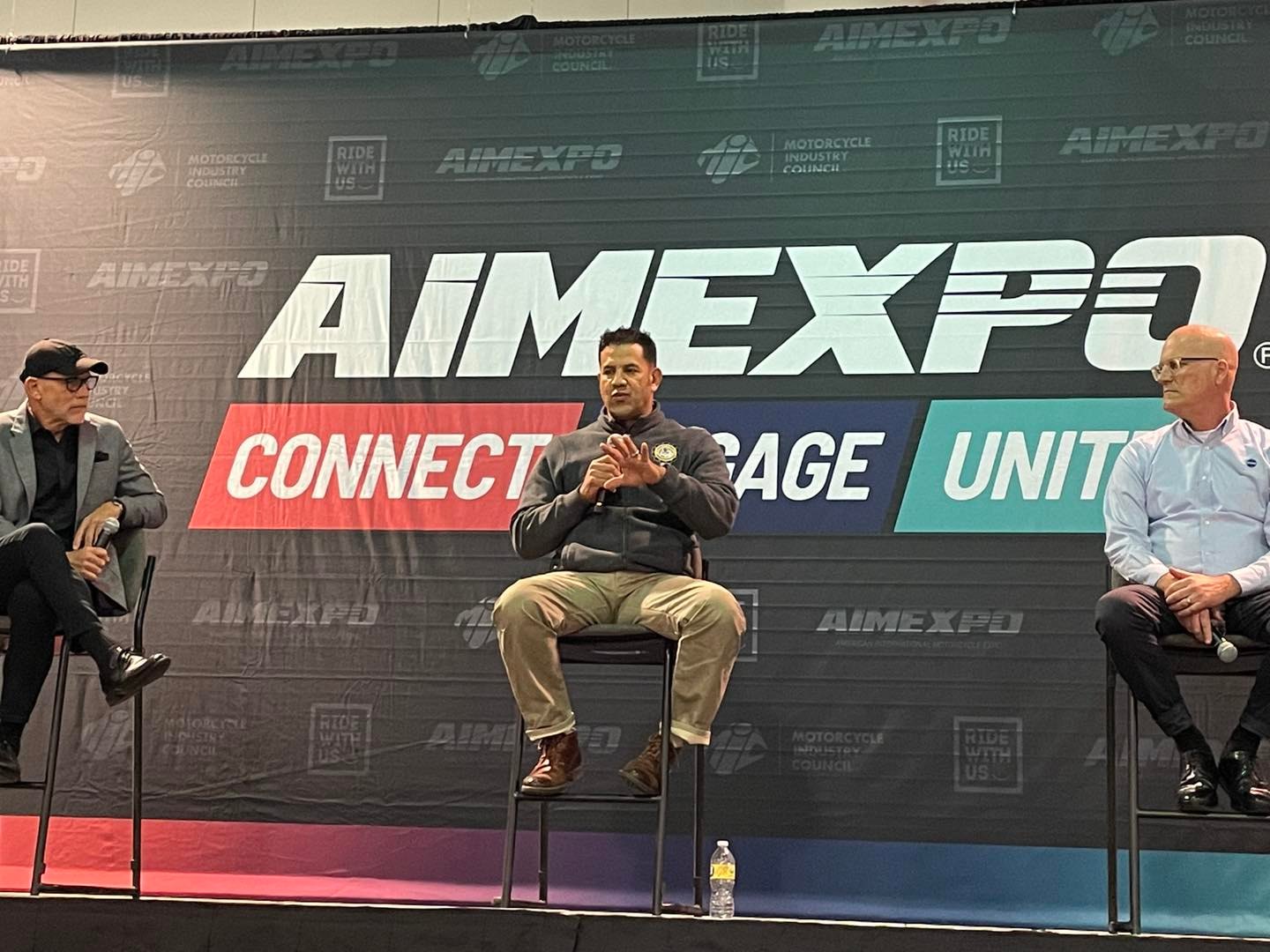 A view of Tony Gonzalez from Garage Composites talking at the 2022 AIMExpo educational platform, DISRUPTIVE THINKING