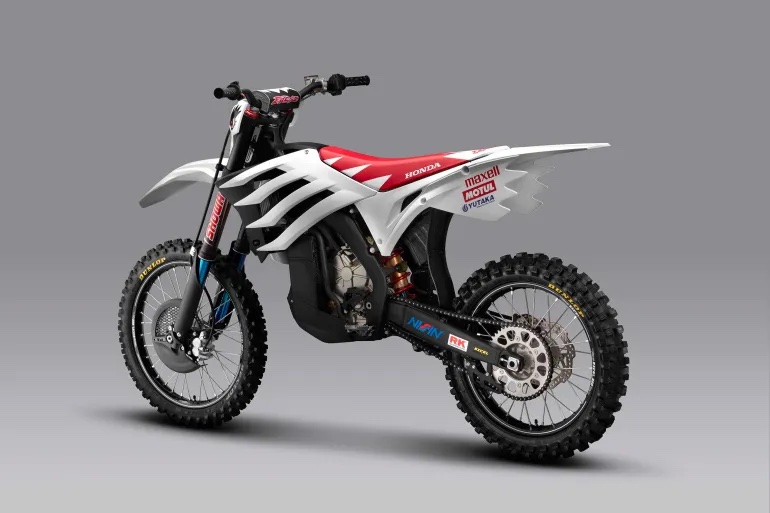 A view of off-roading motorcycles, with media used to depict the re-integration of racing team Mugen into the all-new electric off-roading series, E-Xplorer