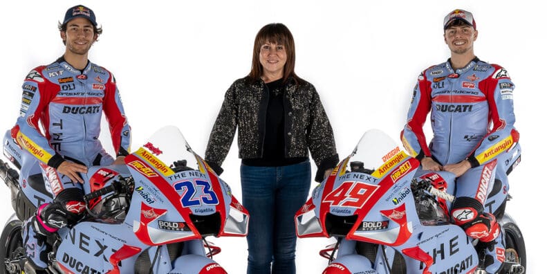 A view of Gresini's wife, with the Gresini Racing Team