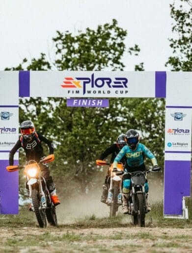 A view of off-roading motorcycles, with media used to depict the re-integration of racing team Mugen into the all-new electric off-roading series, E-Xplorer