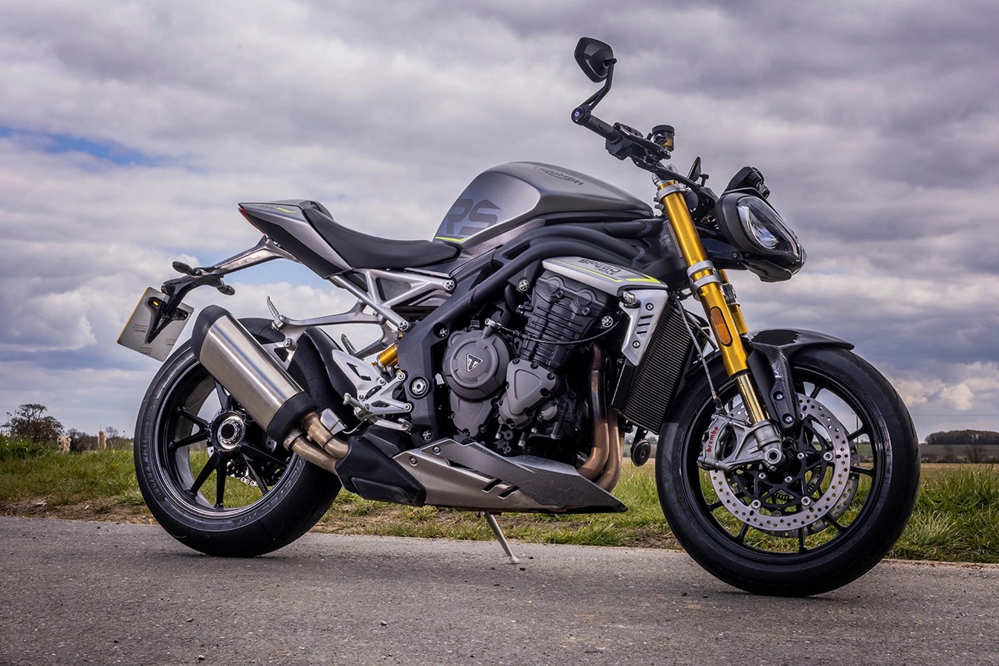 A view fo the Triumph Speed Triple 1200 RS