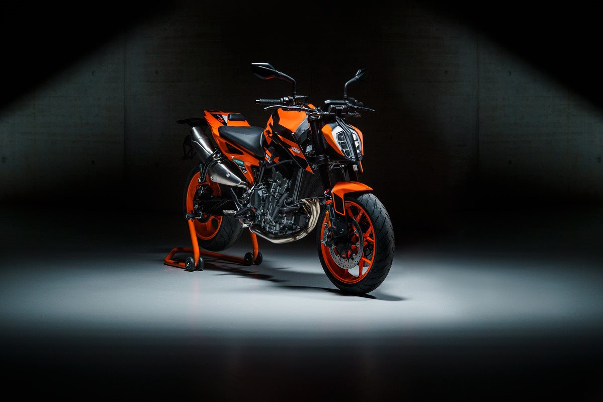 2022 KTM 890 Duke GP Unveiled - webBikeWorld