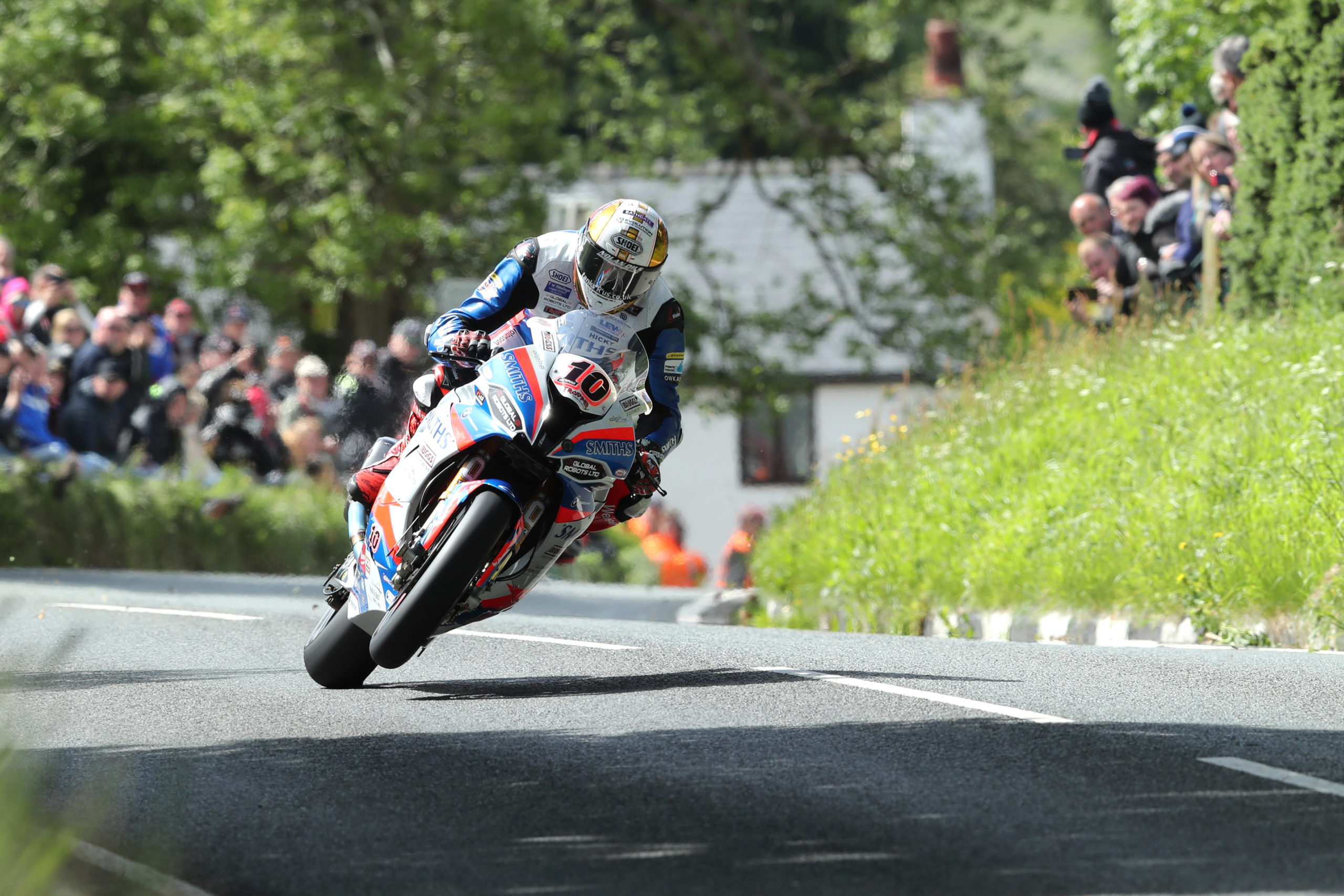 Isle Of Man TT Returns With Live TV Coverage