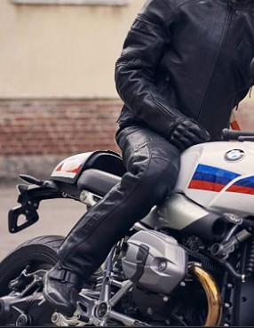 Choosing the Best Motorcycle Riding Pants