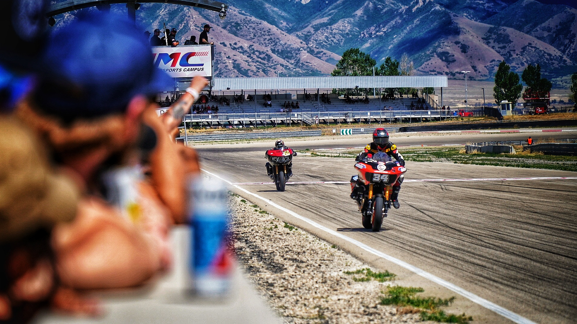 A view pop bagger racing at the KOTB class