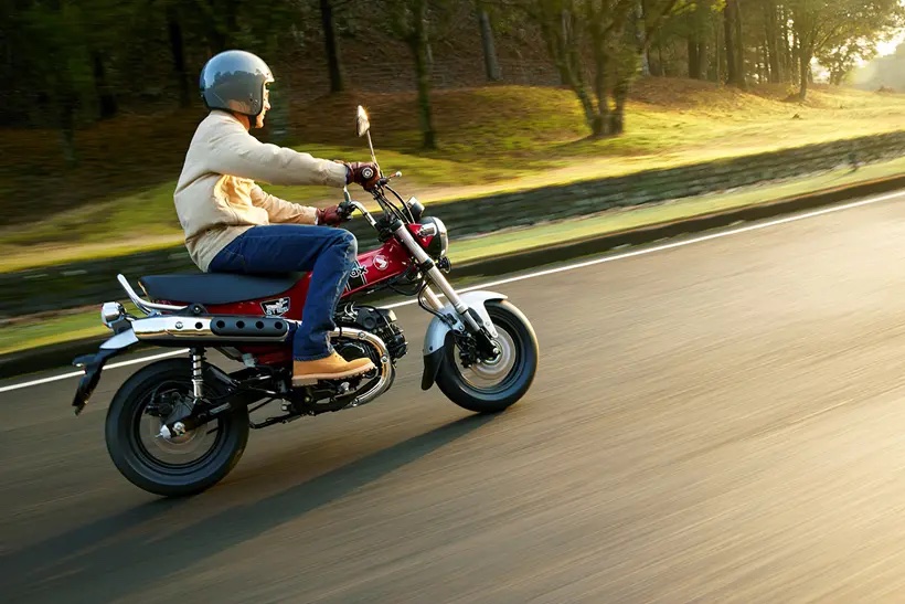 A view of the all-new Honda Dax!, which has just made an EU debut after a 41-year retirement