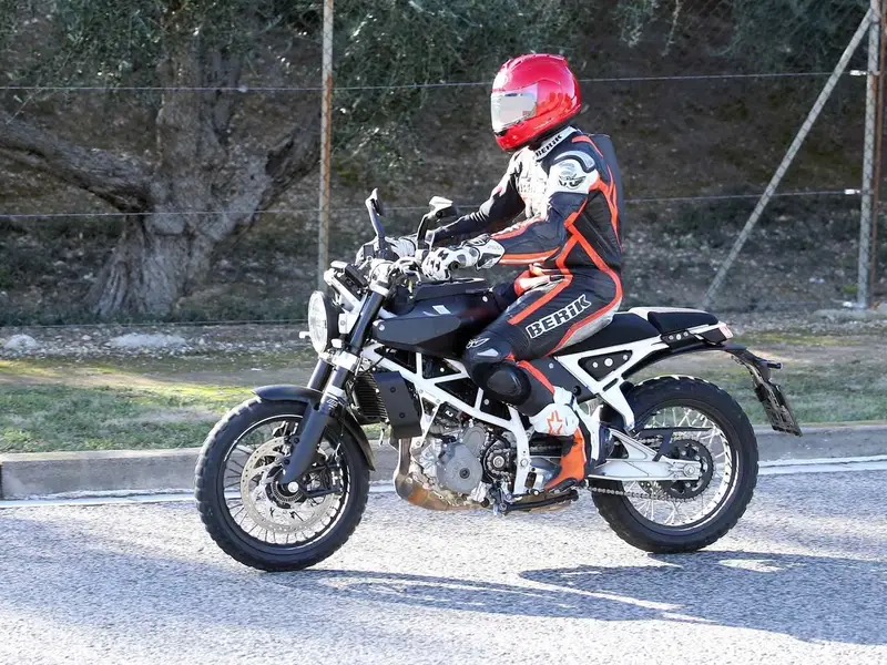Husqvarna Spy Shots Show Potenital NextGen Svartpilen 401 webBikeWorld