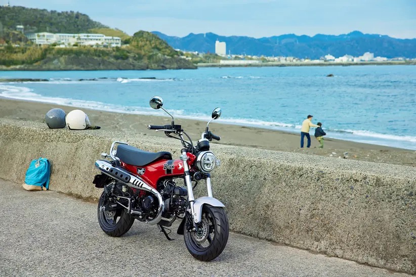 A view of the all-new Honda Dax!, which has just made an EU debut after a 41-year retirement
