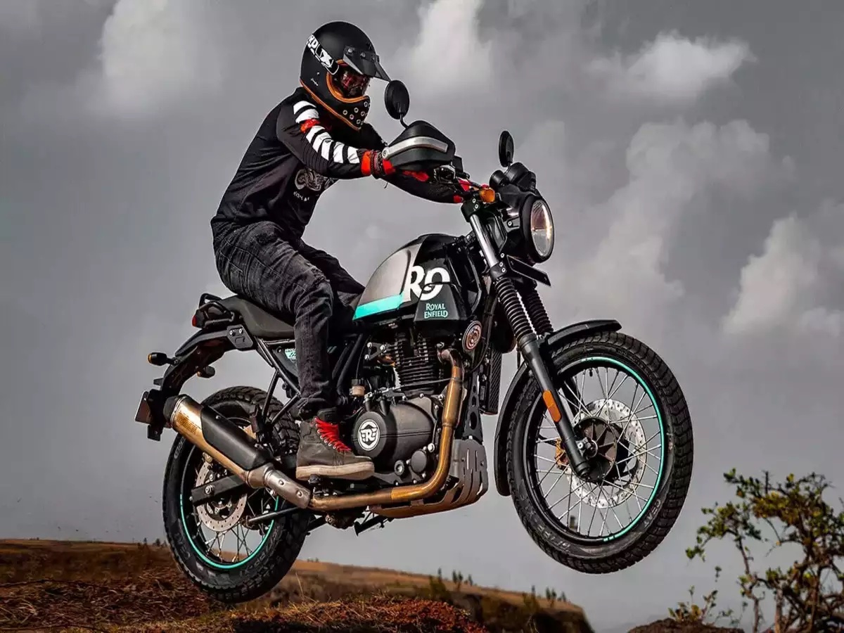 A view of the all-new Royal Enfield Scram 411 - a scrambler with ADV genetics gleaned straight from the Himalayan