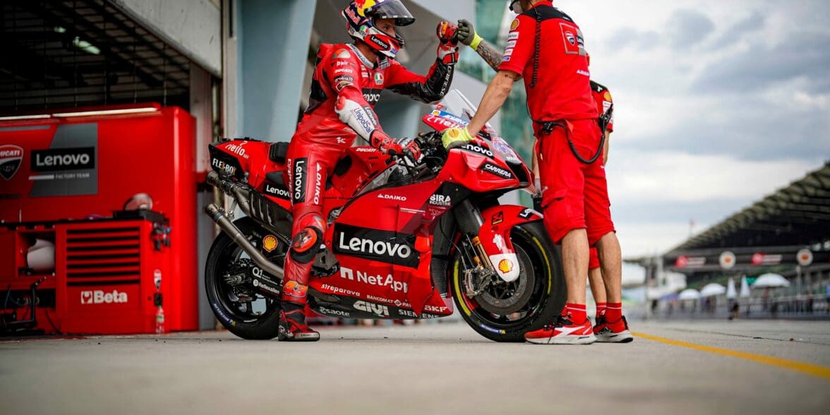 T-SHIRT Tee Bike Mens MotoGP Ducati Alpinestars Sponsor Motorcycle NEW Red 