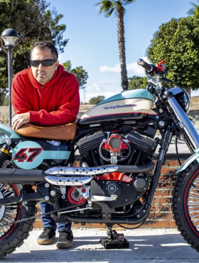 The all-new SOULBREAKER 47 - a rad street tracker-style scrambler with retro harley tones courtesy of Lord Drake Customs