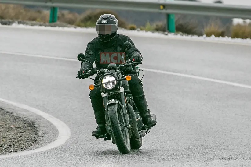 A view of the Royal Enfield Super Meteor 650 that was spotted by MCN