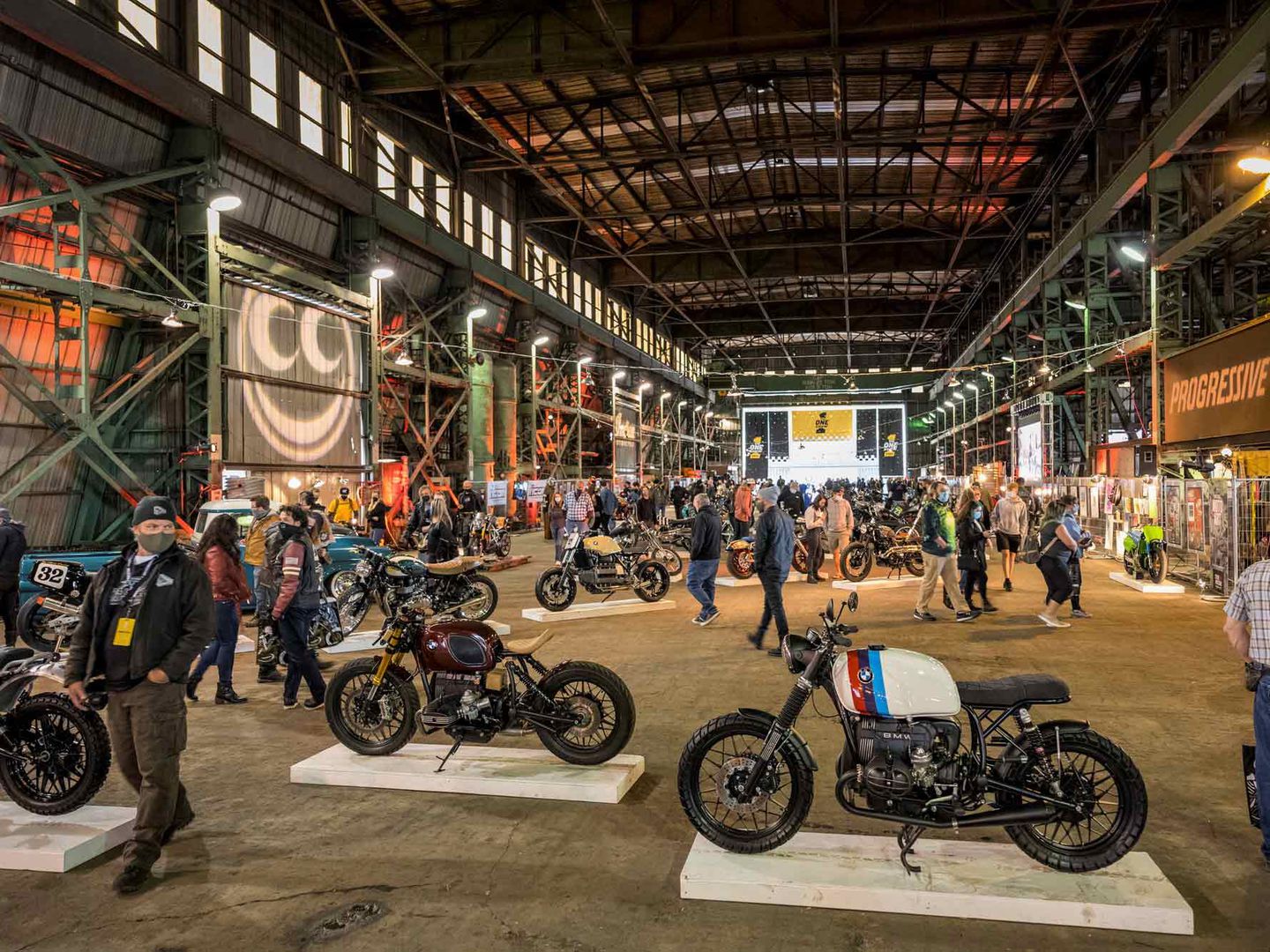 A view of the One Show offerings available in the form of stunt shows, custom motorcycles, and of course the obligatory beautiful people to talk with about builds, bikes and moto beauty of all shapes and sizes.