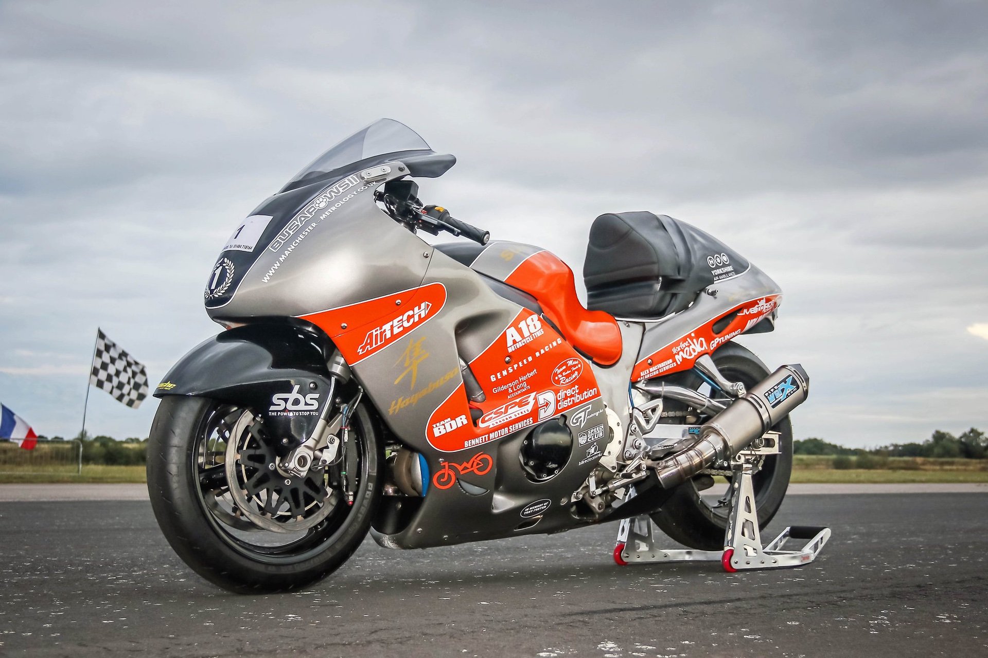 Una motocicleta turbo Suzuki Hayabusa