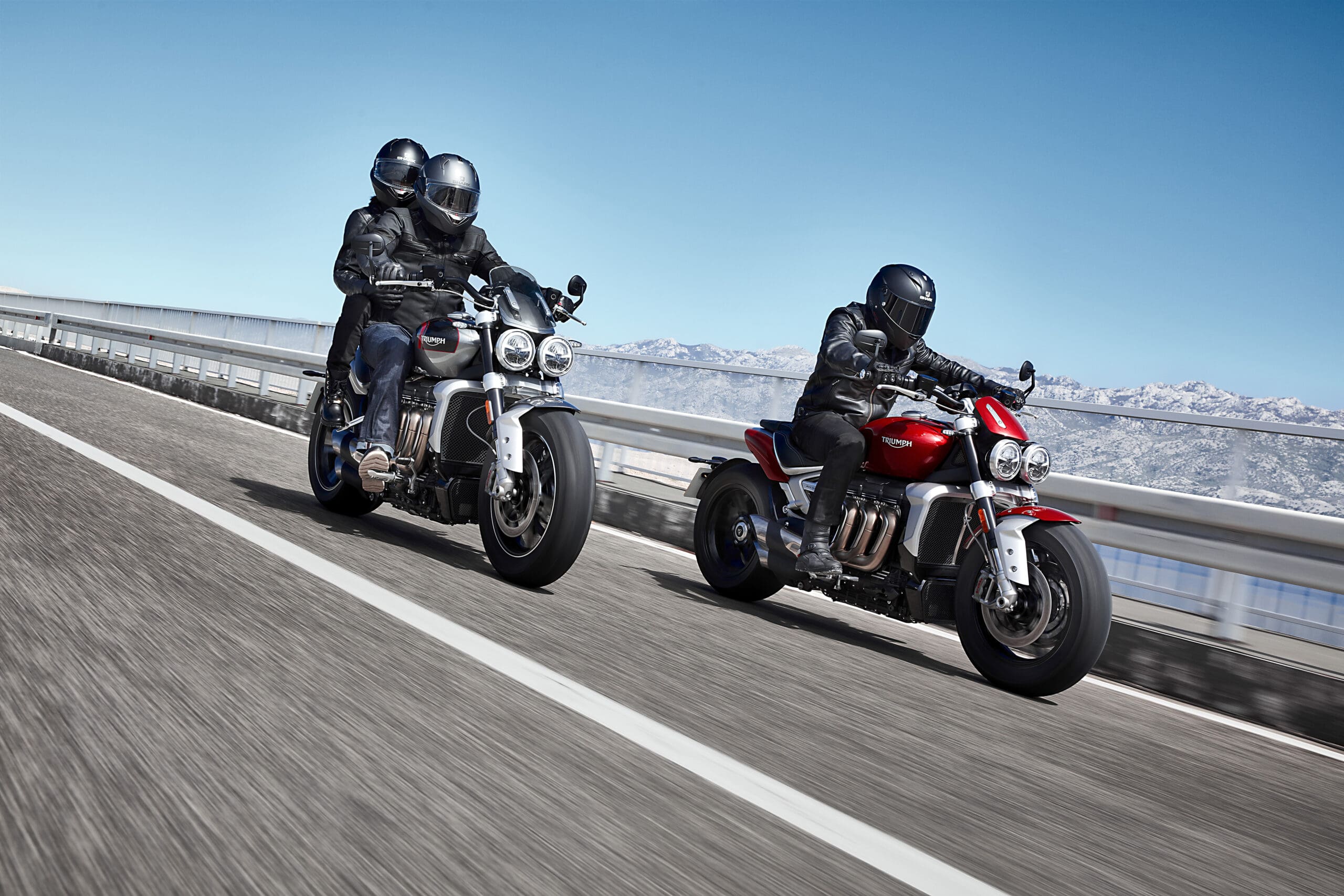 Triumph Rocket 3 R & Rocket 3 [Specs, Features, Photos] | wBW