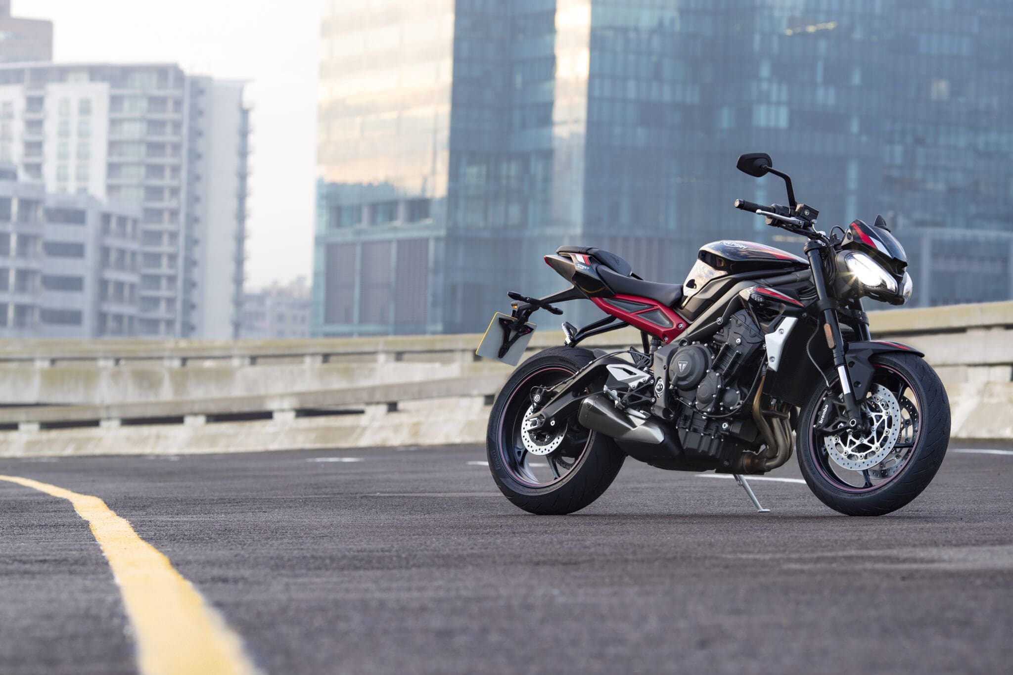 2022 Triumph Street Triple R [Specs, Features, Photos] wBW