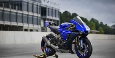 2022 Yamaha YZF-R1 / R1M