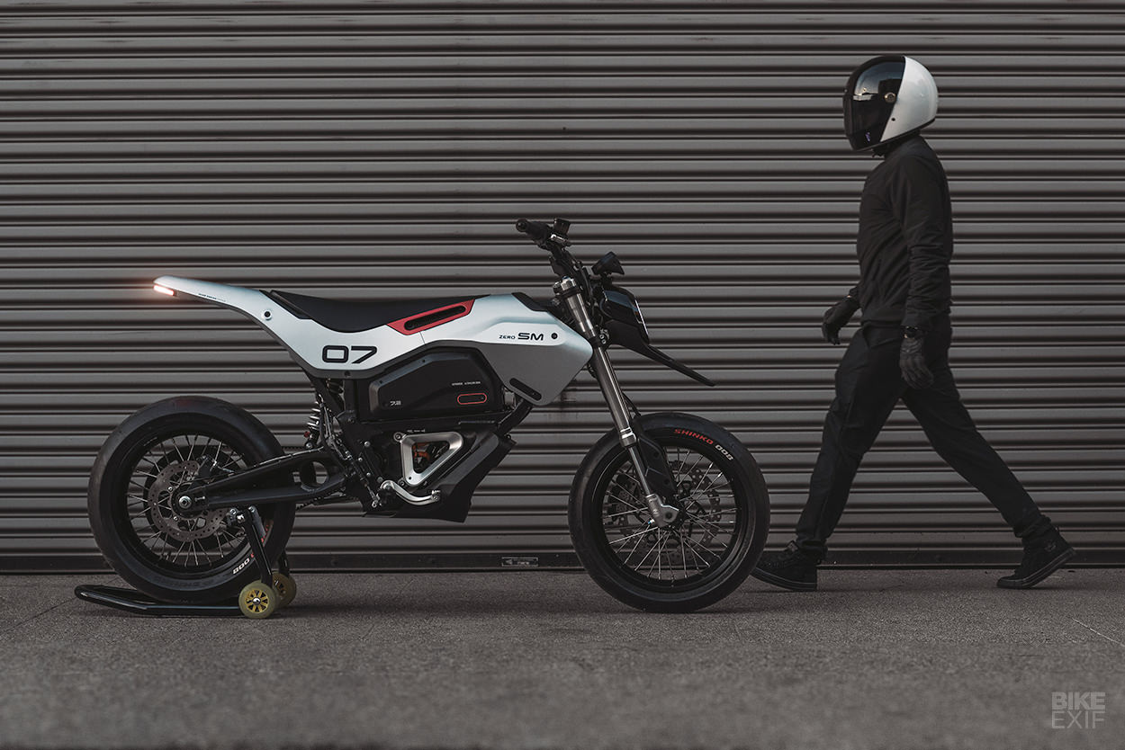 A rider walking toward a Zero SM. Photo courtesy of BikeEXIF.