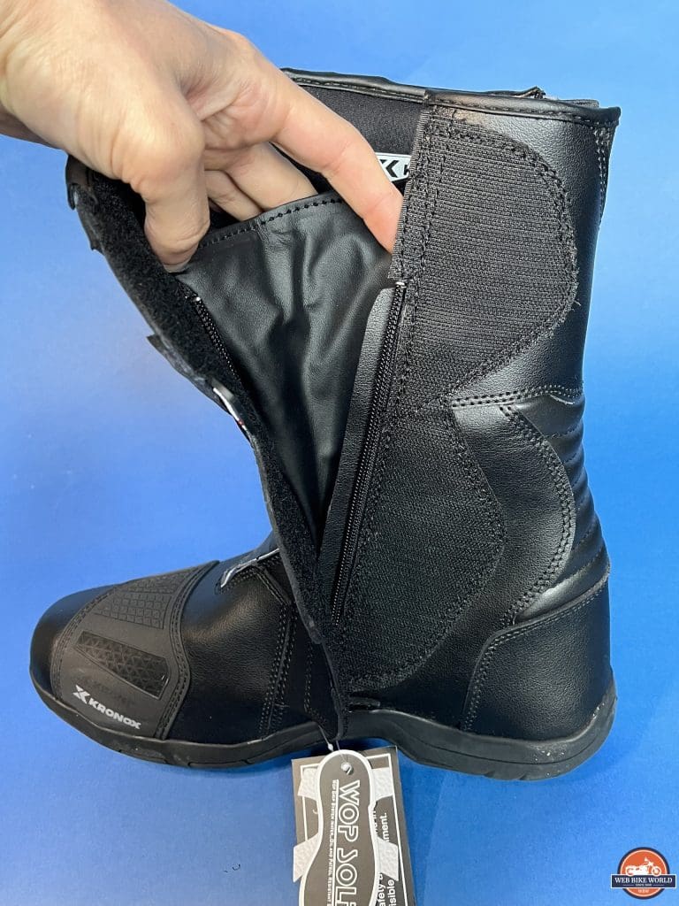 Open zipper on side of Kronox Lanin Boot